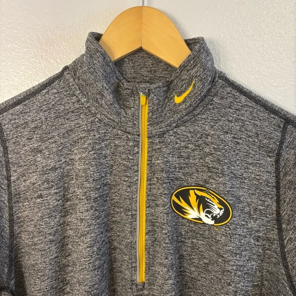 Nike Dri-FIT Women’s Mizzou Tigers Quarter Zip Pullover Gray Long Sleeve Size L
